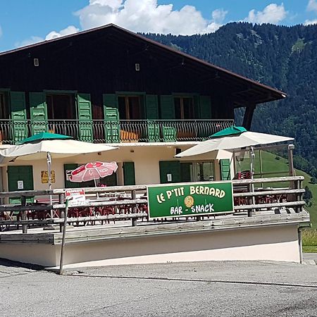 Hotel Les Bernards Praz-sur-Arly Eksteriør billede