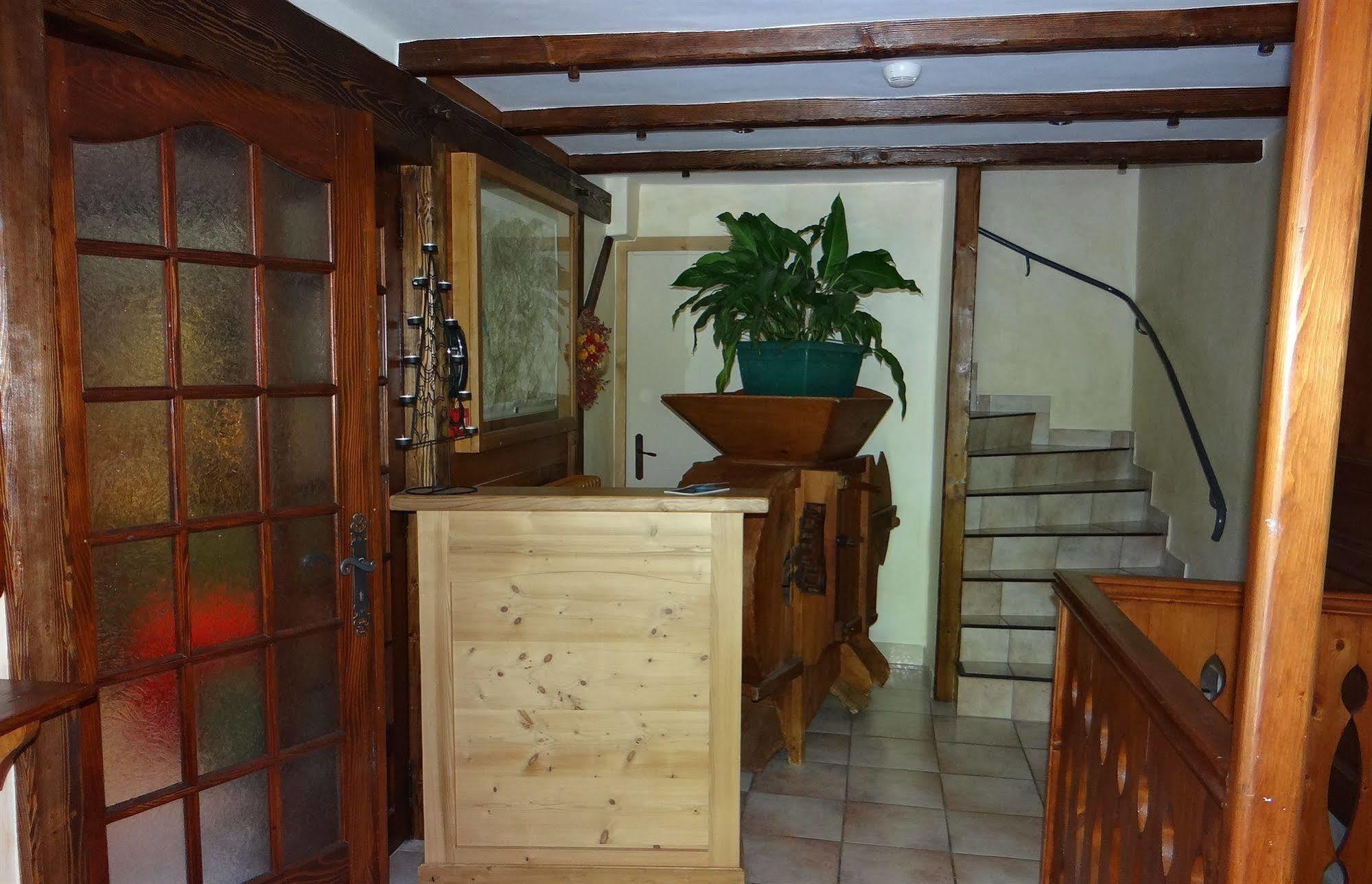 Hotel Les Bernards Praz-sur-Arly Eksteriør billede